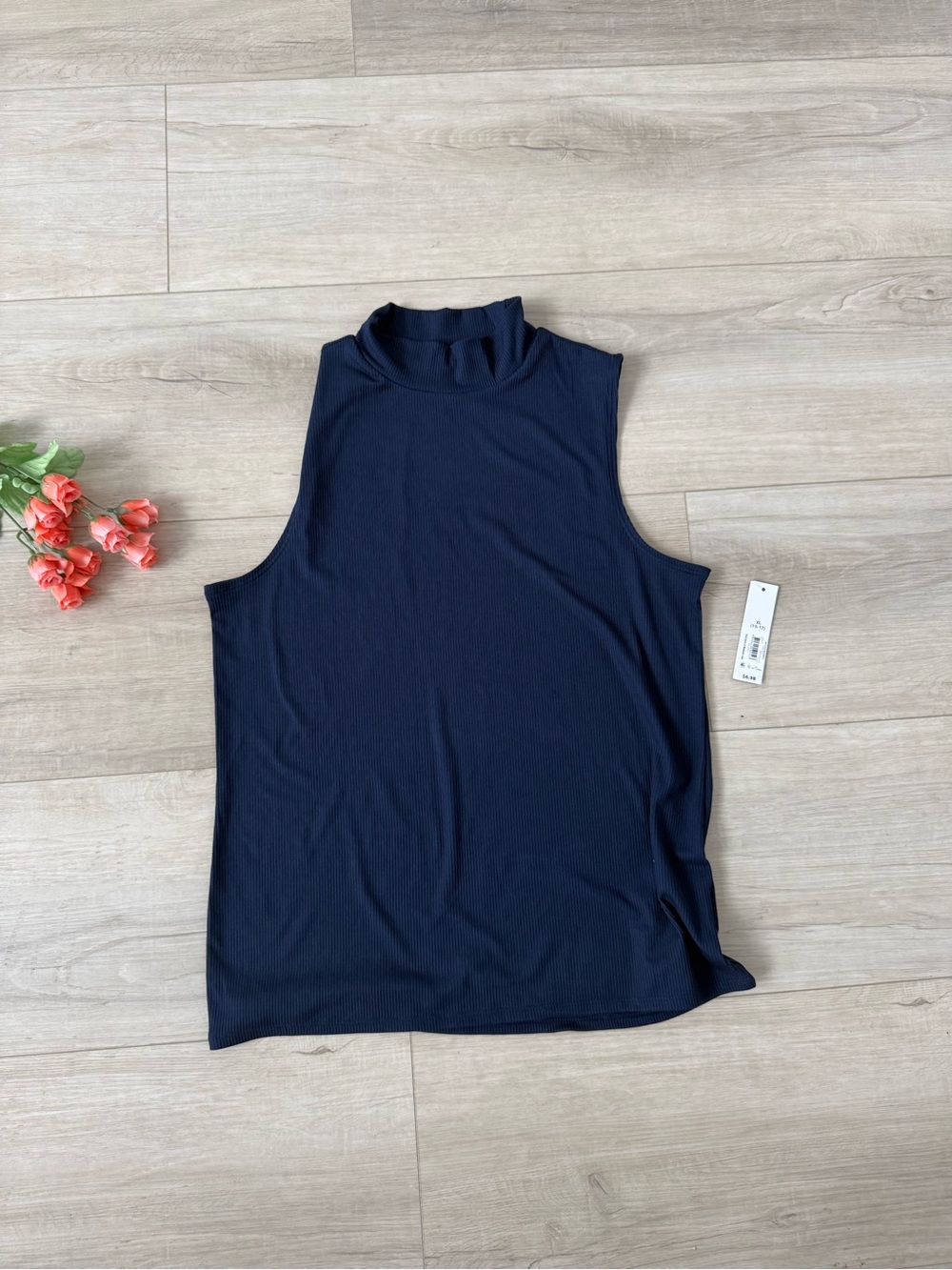 No boundaries XL women’s high neck navy sleeveless blouse NWT